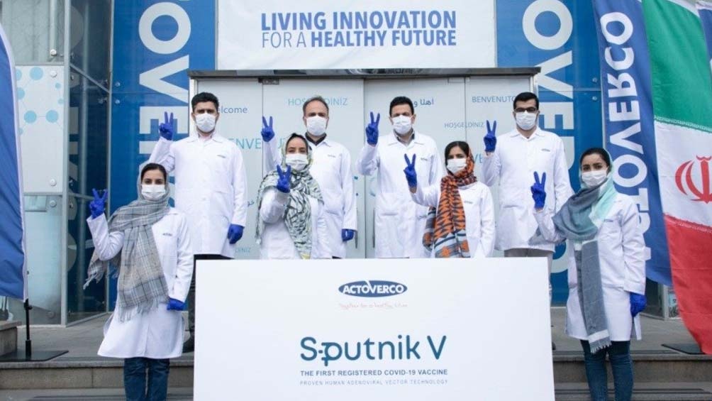 Irán se convirtió en el primer país de Medio Oriente en producir la vacuna rusa Sputnik V.