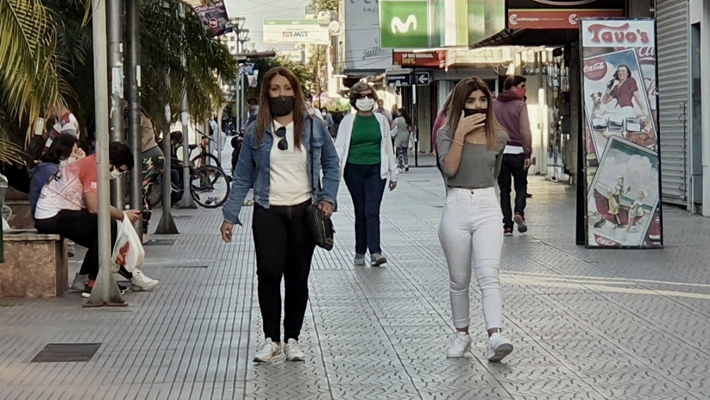 Autoridades sanitarias precisaron que la tasa de contagiosidad "ya se encuentra de nuevo por debajo de 1 dado que pasó de pasó de 1,07 a 0,97".