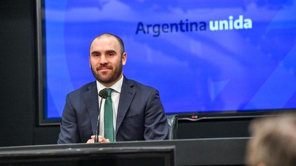 Martín Guzmán pateó fuerte y al medio: no quiere riesgos con el dólar antes de las elecciones