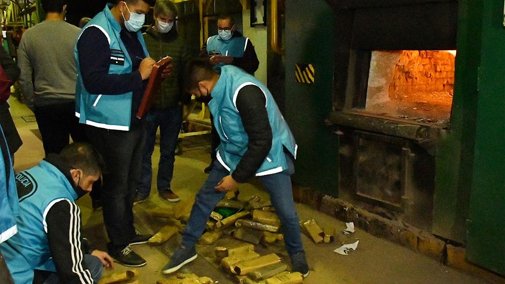 El cargamento, repartido en 3.729 panes, fue incautado en 2019 por distintas brigadas de la Policía de la Ciudad en allanamientos en barrio Padre Mugica, de Villa Lugano.