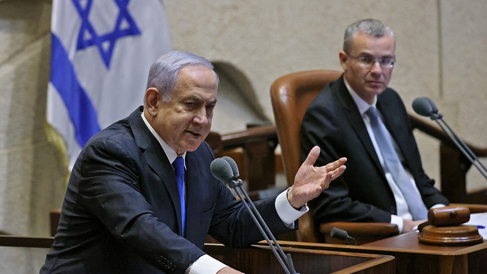 Netanyahu "no quiere darle ni la menor legitimidad" al nuevo Gobierno de unidad de Bennett