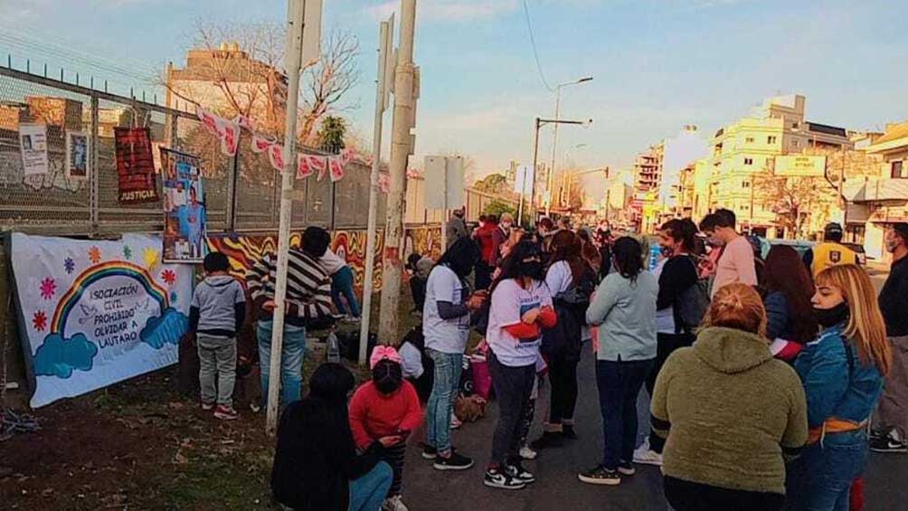 El acto se realizó sobre avenida Rivadavia y Maipú en Haedo, partido de Morón. 