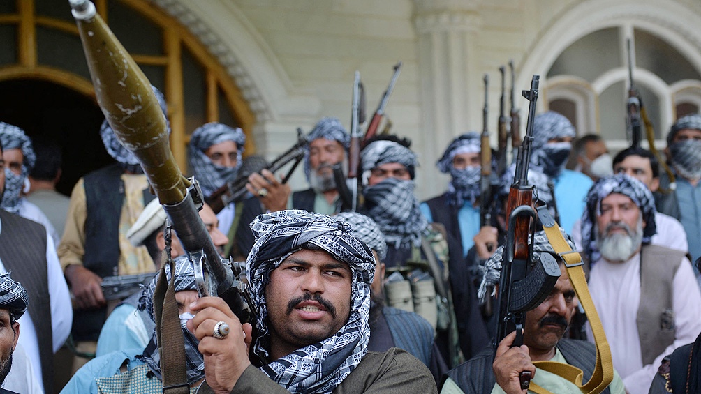 Al Qaeda podría restablecer sus bases en Afganistán, según un estudio.