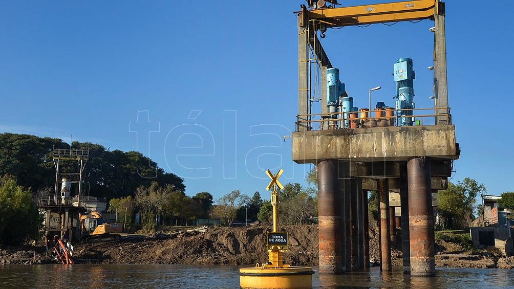 Son factores determinantes el déficit de precipitaciones en las cuencas brasileñas del río Paraná y del río Iguazú, y la sequía.