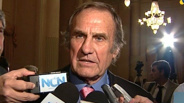Carlos Reutemann, en estado crítico: “Estamos esperando el final”