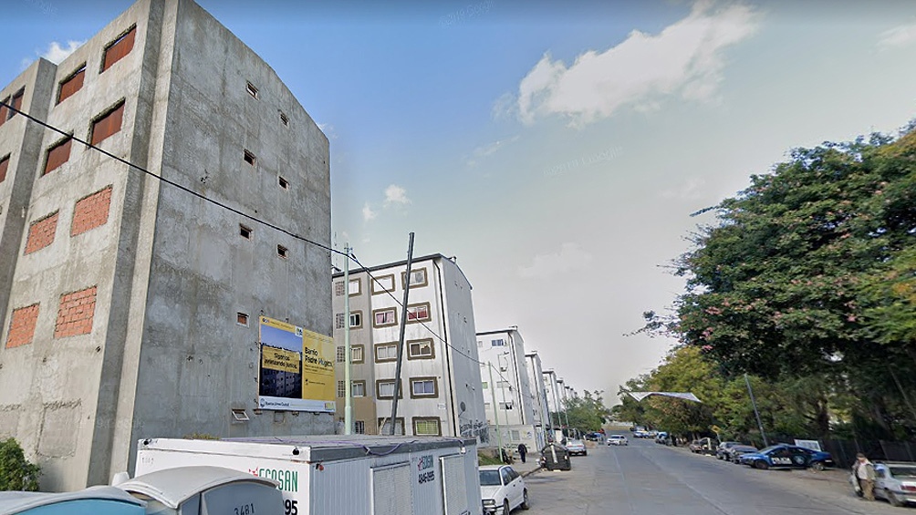 El adolescente fue apresado cuando junto a otros dos jóvenes ingresaban a un supermercado en Villa Lugano.