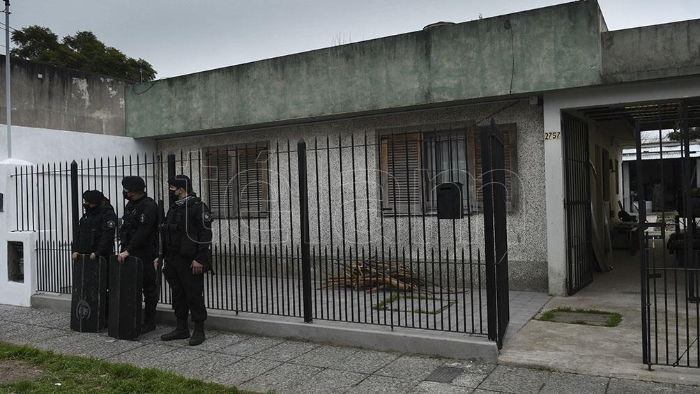 Los hechos investigados ocurrieron entre las 4 y las 4.50 de la madrugada del 17 de julio del pasado año, cuando cinco ladrones ingresaron por tercera vez en la misma noche a robar a la vivienda de Ríos.