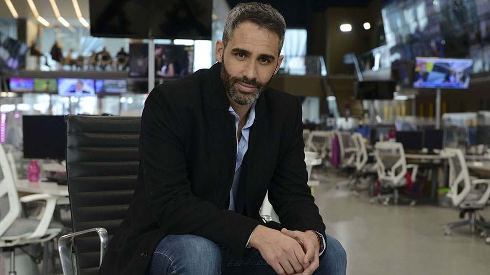 "Sobre todo en un canal líder como lo es eltrece hay que estar a la altura, hay que rendir y darle bola a eso, porque es una parte principal de lo que te mueve y te marca la cancha como conductor, esas son las reglas del juego
