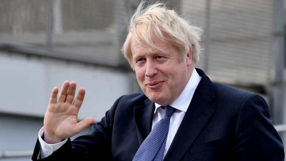 Para "no dar la sensación que que las reglas no son iguales para todos", el primer ministro Boris Johnson y su ministro Rishi Sunak finalmente no participarán de un programa piloto de testeo rápido y se aislarán "como de costumbre".