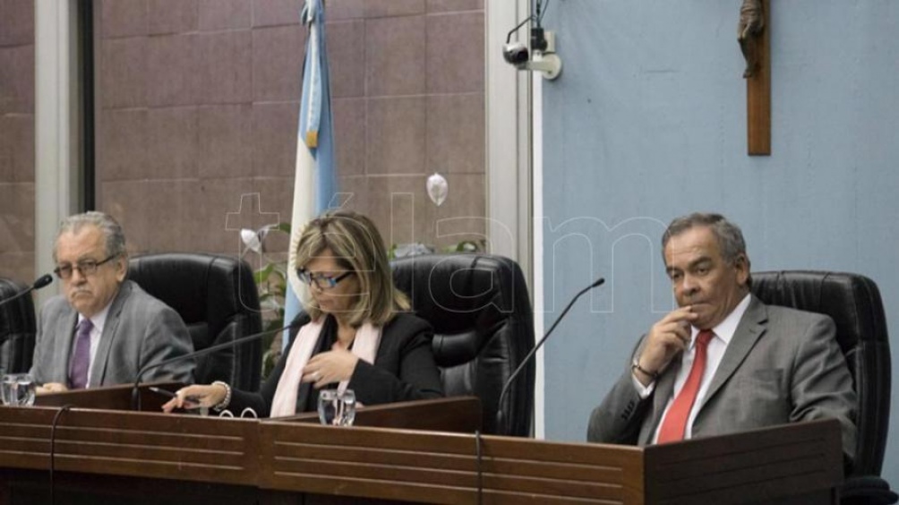 Las condenas van hasta 10 años de prisión y de multas de hasta ocho millones de pesos para 13 integrantes del Clan Ale.
