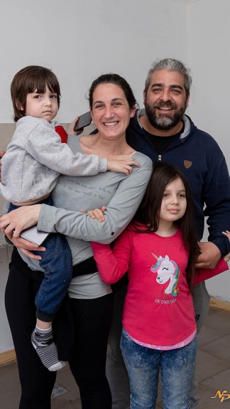 Las primeras familias dan comienzo al nuevo desafío de re-migrar hacia pueblos rurales.