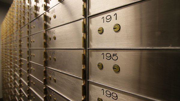 Competencia para los bancos: abrirán cajas de seguridad en los shoppings porteños