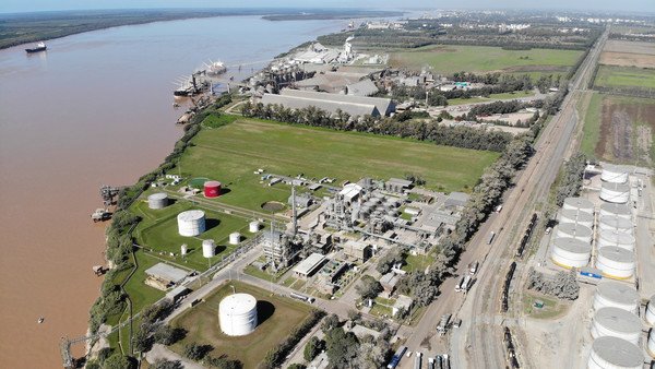 Conflicto en la Hidrovía: acuerdan la continuidad de 800 trabajadores y levantan la amenaza de paro