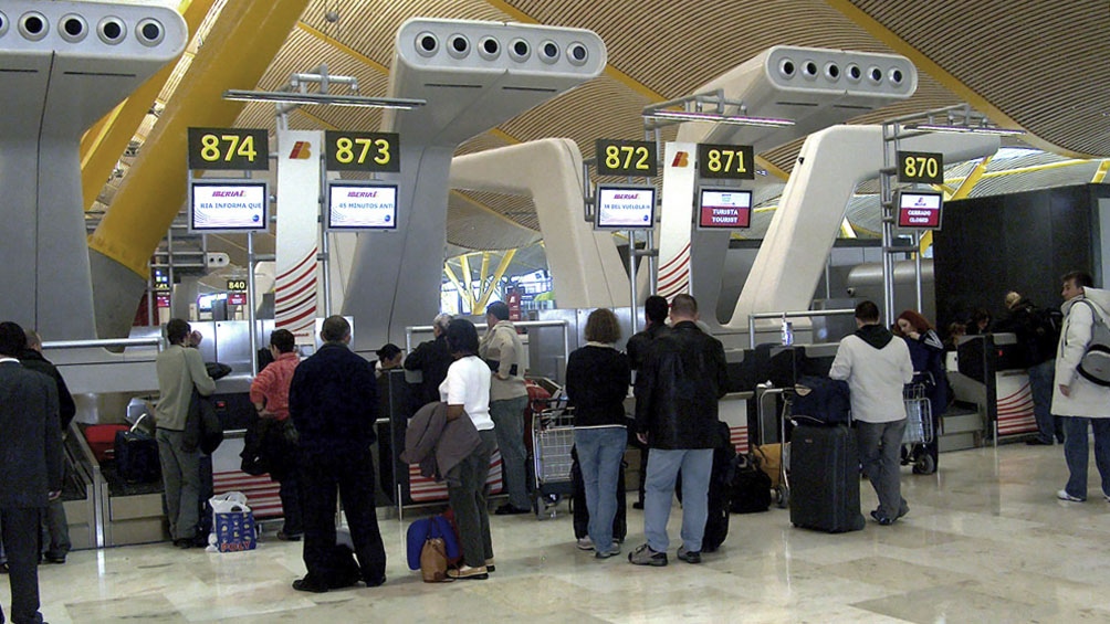 Los aeropuertos de Madrid y de Barcelona son actualmente la principal puerta de entrada a Europa para los argentinos.