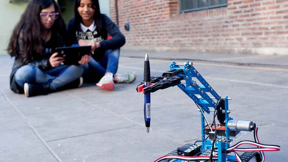 Una de las iniciativas legislativas se denomina Tecnologías para la Educación.
