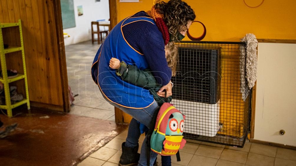 Acompañar-Puentes de Igualdad busca revincular a las poblaciones infantiles en su proceso de escolarización, en el marco de la emergencia sanitaira.