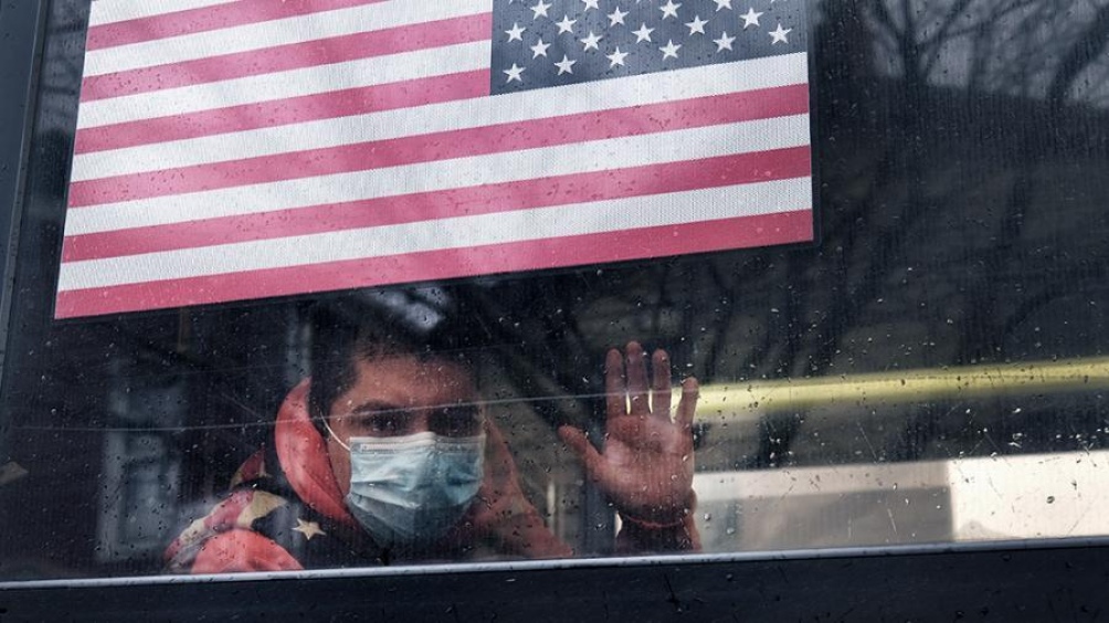El doctor Anthony Fauci, jefe de los asesores médicos del presidente Joe Biden, dijo que no espera otros confinamientos en Estados Unidos, pero advirtió que la situación seguirá empeorando porque muchos habitantes no se vacunan.