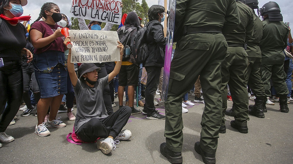 El desempleo y la educación, las principales deudas con los jóvenes del mundo.