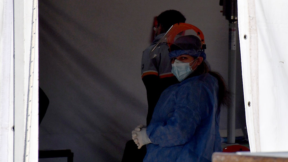 El hombre identificado como el "caso cero" por ingresar la variante Delta de coronavirus a Córdoba, permanece internado en un hospital de la ciudad. 