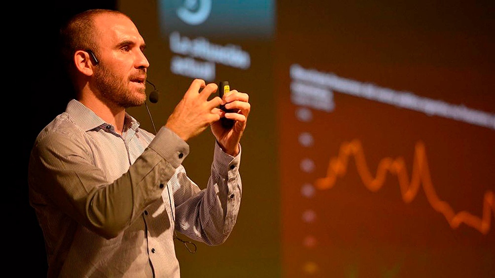 Guzmán señaló un crecimiento de la inversión