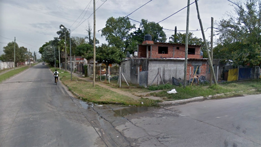 La joven fue hallada sin vida en el dormitorio. Foto: Street View.