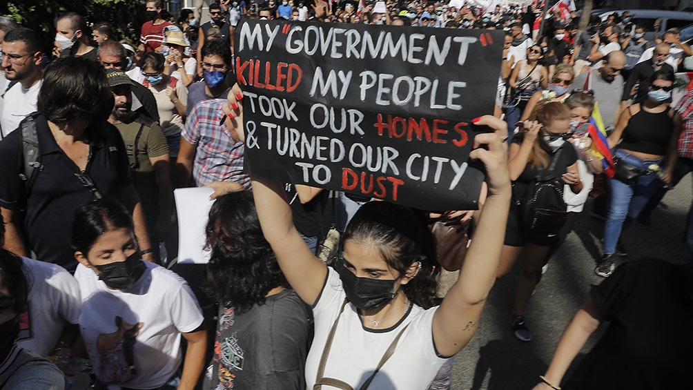 Masivamente los libaneses salieron a la calle a pedir justicia. (Foto AFP)