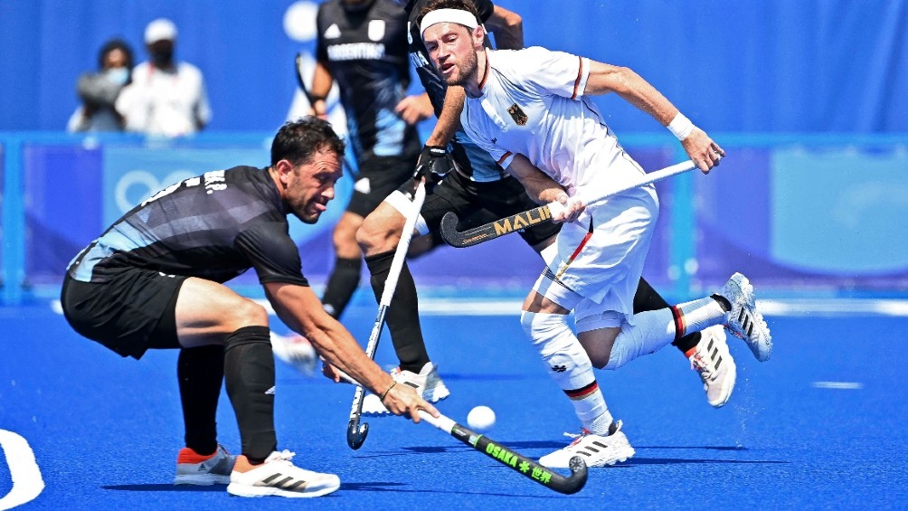 Pedro Ibarra y su último partido con Los Leones que fue ante Alemania. Foto: AFP.