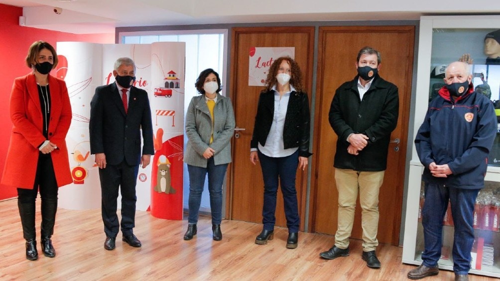 El primer lactario se inauguró en la sede del Consejo Nacional de Bomberos Voluntarios de CABA.