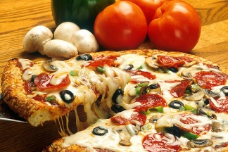Kulfas: "El sector gastronómico de a poco se va poniendo de pie".