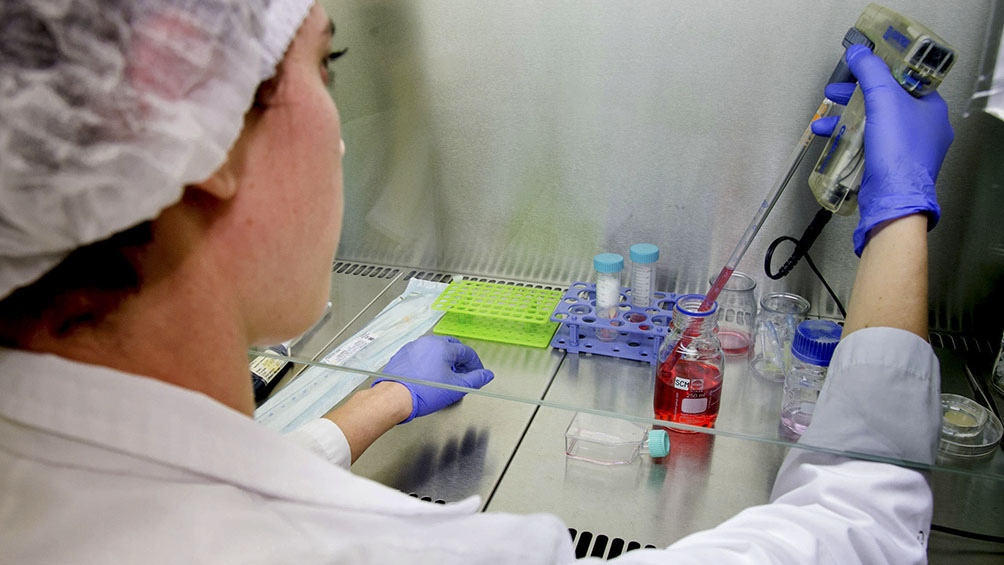 La empresa Epiliquid permite detectar los biomarcadores en sangre de los pacientes con cáncer una simple extracción de sangre.