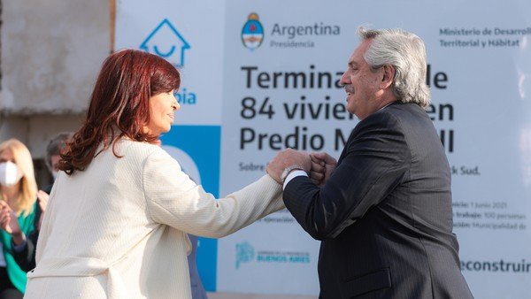Los errores de Alberto Fernández alarman a todos y Cristina Kirchner lanza un plan desesperado