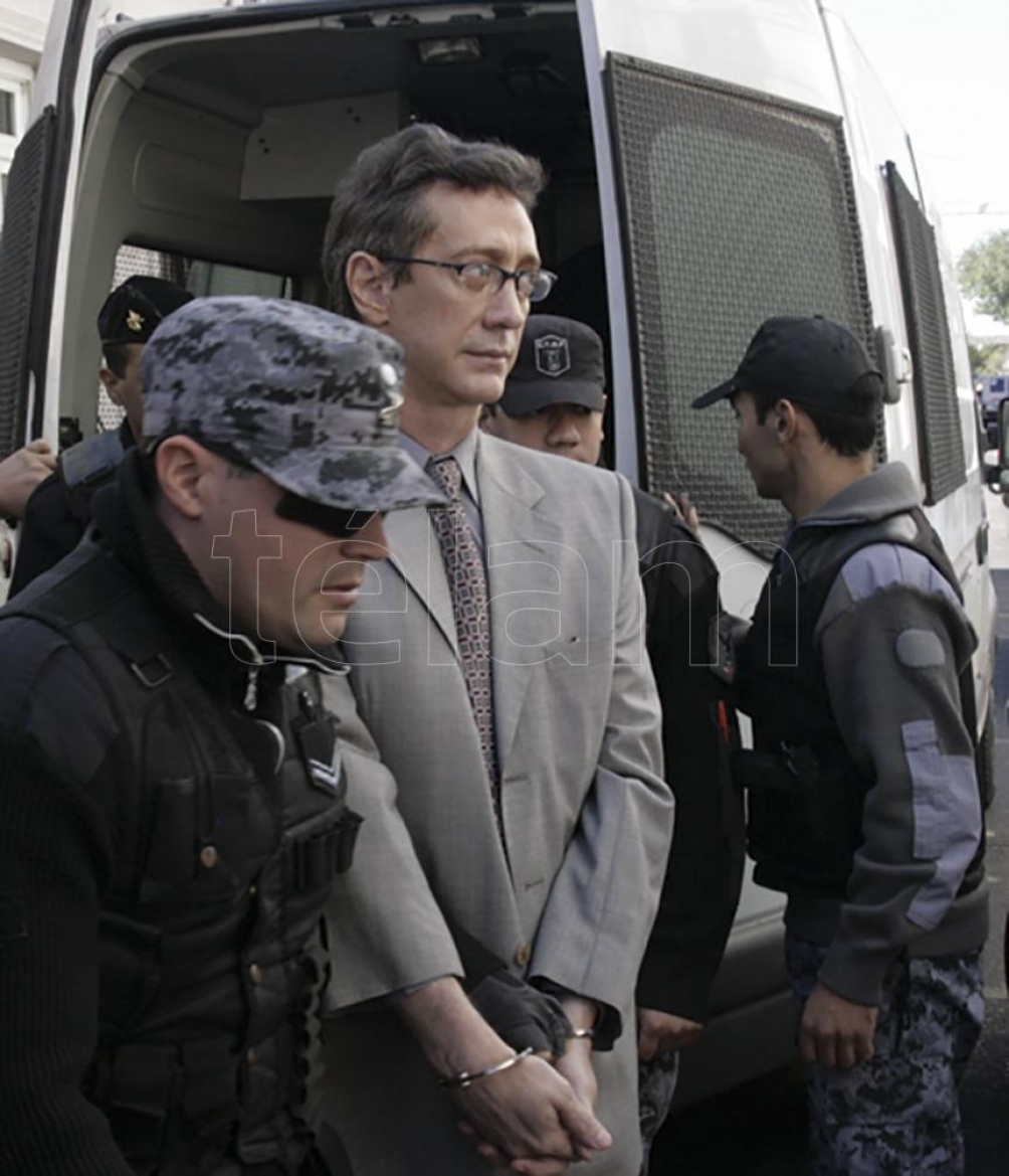 El día de la sentencia, el "seductor" Menocchio -alias Hugo Jara- fue vestido para la ocasión. (Foto: Juan Pablo Faccioli/Télam).