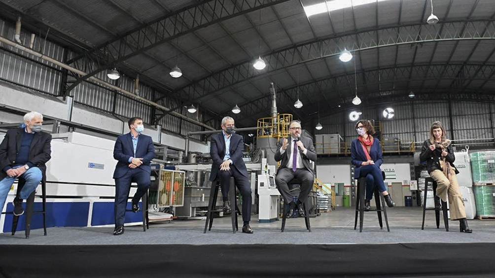 Presentación del plan de Desarrollo Productivo Verde, que destina más de $ 10 mil millones para lograr sostenibilidad social.