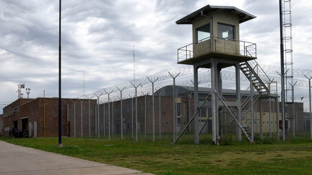 La espectacular fuga de los ocho internos de la Cárcel de Piñero ocurrió el 27 de junio, cuando la unidad penitenciaria recibió un ataque desde el exterior.