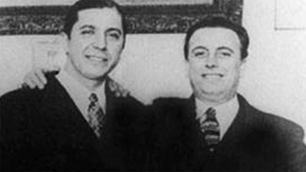 Ruggierito y Gardel, una amistad que se fortaleció cuando el matón de Avellaneda defendió al Morocho del Abasto ante las amenazas de otro famoso pistolero.