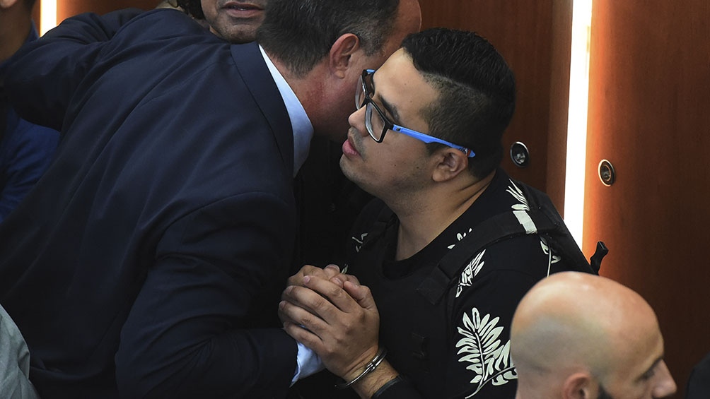 De anteojos, el jefe narco de Los Monos (foto archivo).