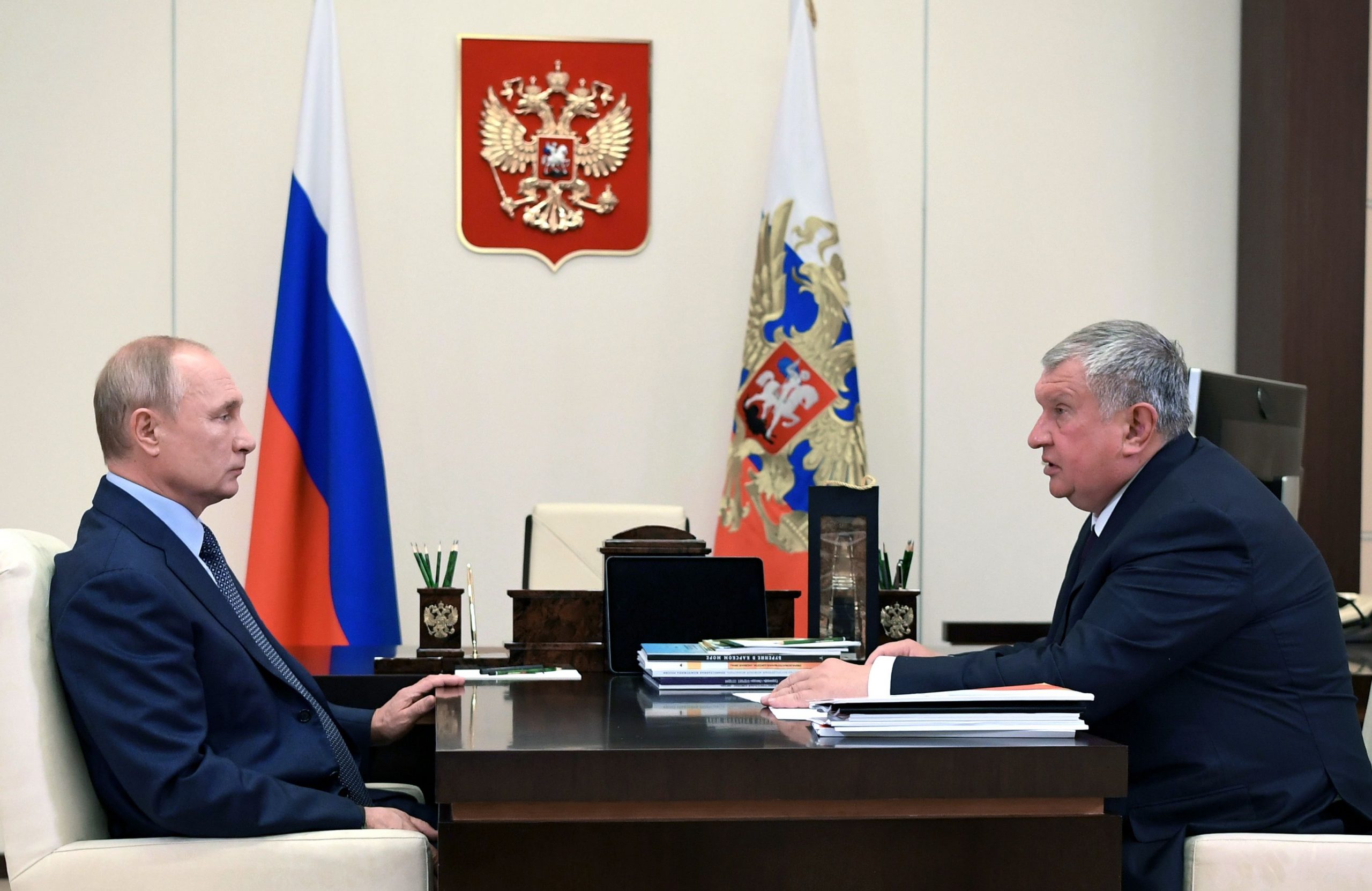 Rusia evalúa dejar a Rosneft exportar gas a Europa como “experimento”