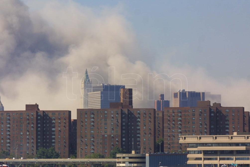 ¿Cómo se describe el sonido de un edificio de 110 pisos que desciende directamente sobre uno? Foto: Miguel Rajmil