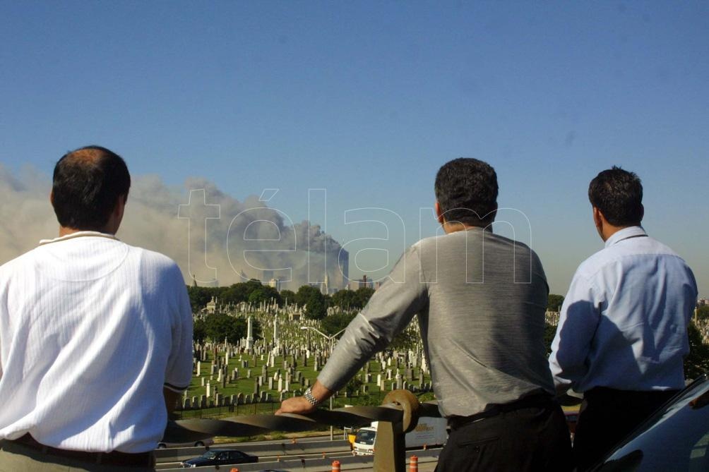 Los impactos fueron tan poderosos que una nube extensa de humo se pudo ver desde el espacio. Foto: Miguel Rajmil