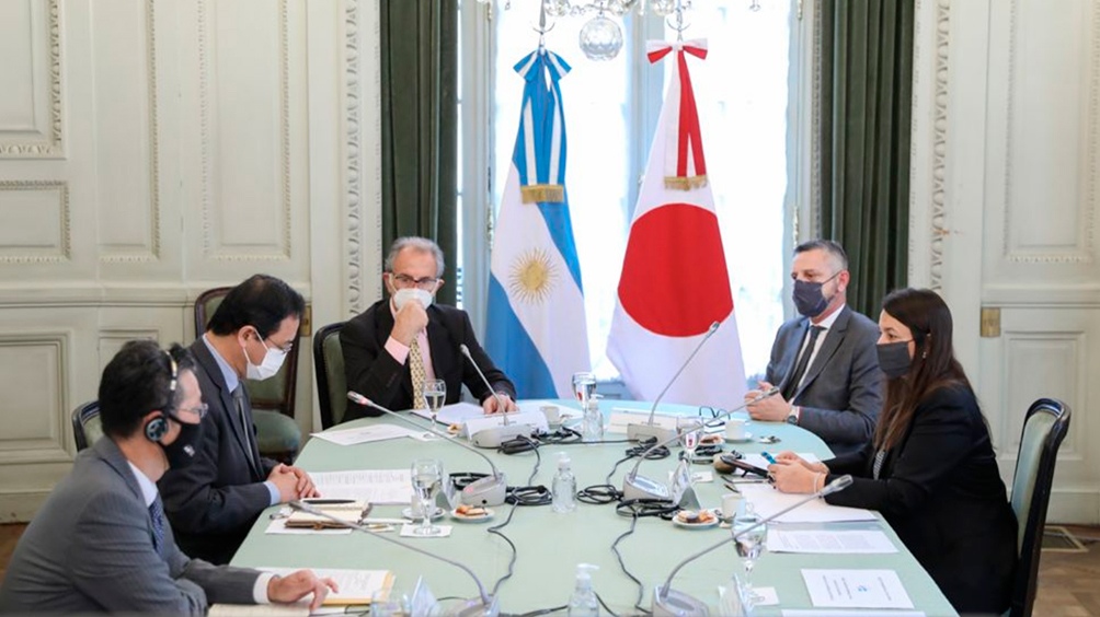 La reunión fue mixta entre presencial y virtual (Foto: Twitter @JapanEmb_Arg).