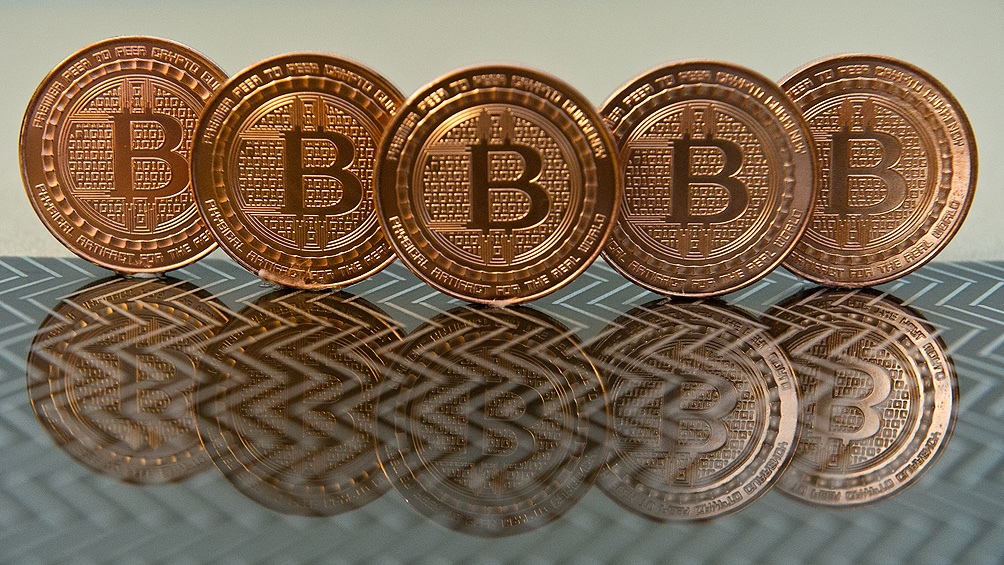 La mayor criptomoneda subió hasta los US$ 51.362 este domingo.