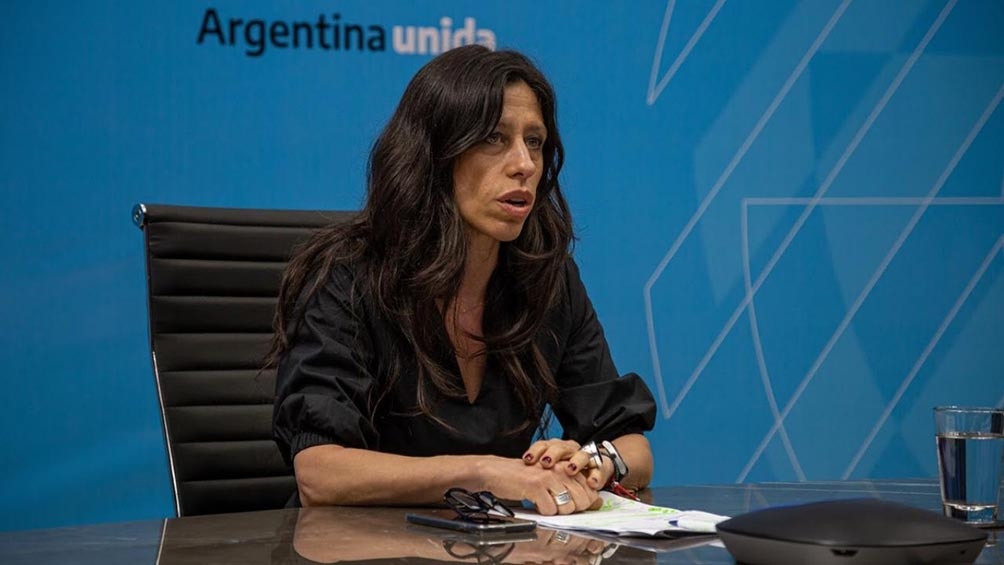 "Hay tres ejes fundamentales para poner en marcha la rueda de la economía y el crecimiento del país”.