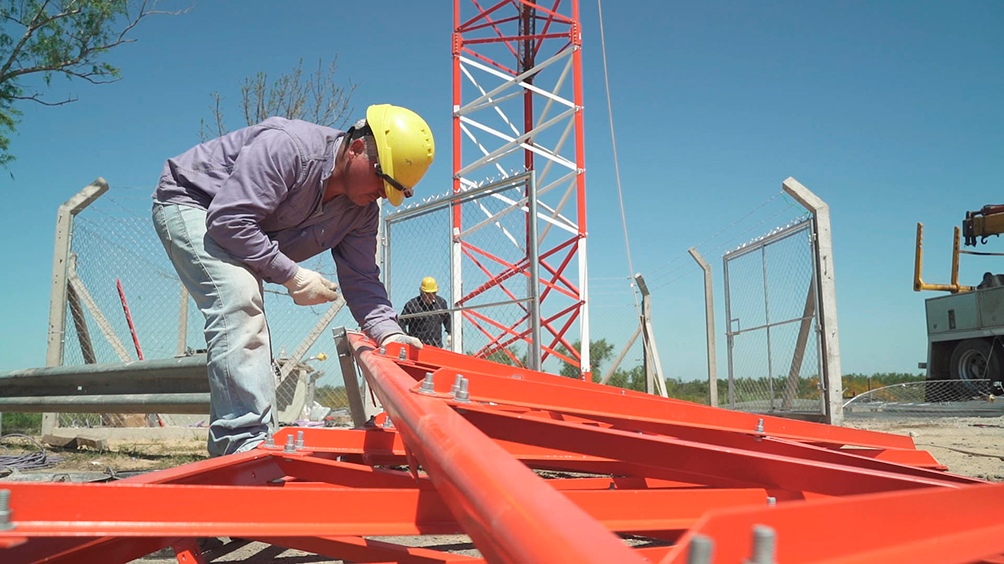 El Ministerio de Ambiente y Desarrollo Sostenible finalizó la construcción de las dos primeras torres del sistema de alerta temprana en el Parque Nacional Predelta,