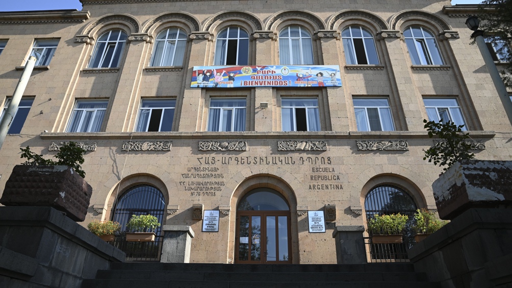 La Escuela Primaria Común N° 08 Armenio-Argentina, en Arce al 600, barrio de Belgrano.