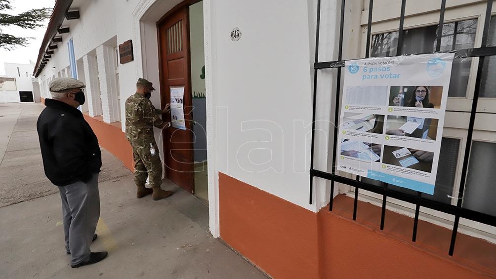 El facilitador sanitario debe controlar el cumplimiento de los protocolos. Foto: M. Ochoa. 