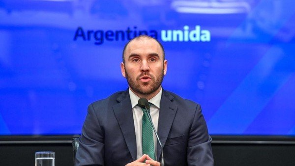 El Gobierno espera una inflación de 33% y un déficit fiscal de 3,3% del PBI en 2022