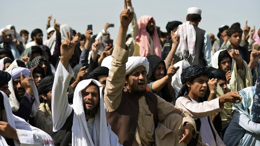 Los talibanes incluyen en el nuevo gobierno solo a integrantes de ese movimiento islamista. Foto: AFP.