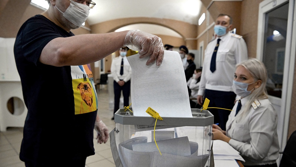 Unos 108 millones de rusos están en condiciones de votar este domingo. Foto: AFP