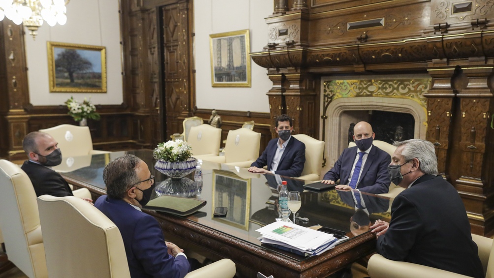 Reunión entre el presidente Alberto Fernández y el director general de la empresa Syngenta, Antonio Aracre.