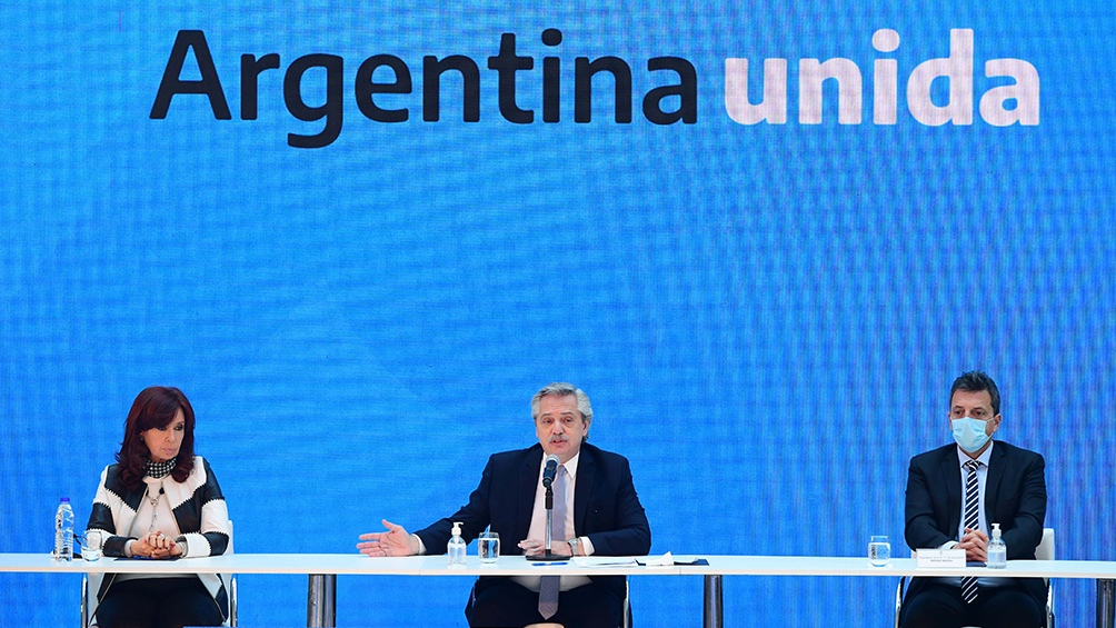 Otra instancia del acto de anuncio de la reestructuración.